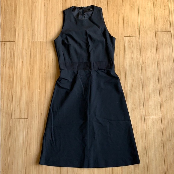 Theory Dresses & Skirts - Black size 2 Theory dress. Great condition!